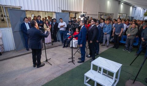 Thousands Gather in Santiago, Chile to Hear to Dr. José Benjamín Pérez Matos